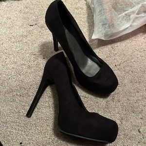 Kardashian Collection heels. Collector edition. New and unworn. No box. Size 7.5
